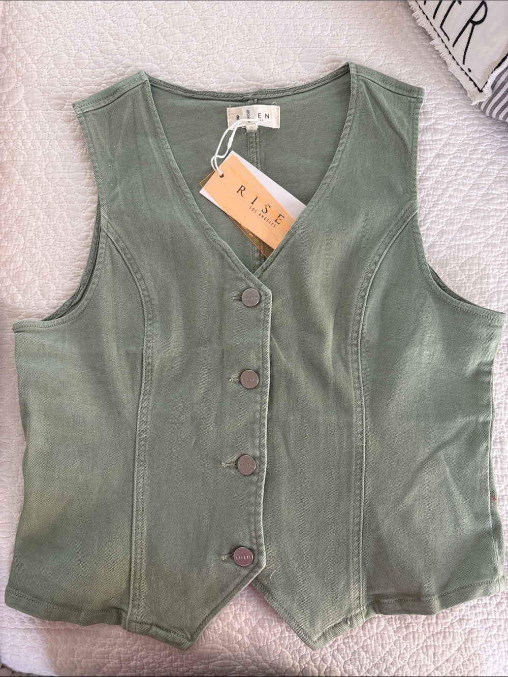 NWT Risen Fitted Vest Medium